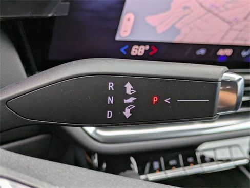 New 2026 Chevrolet Equinox EV LT image 21