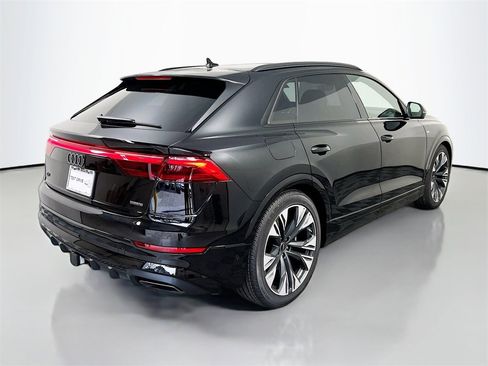 New 2026 Audi Q8 Premium Plus image 7
