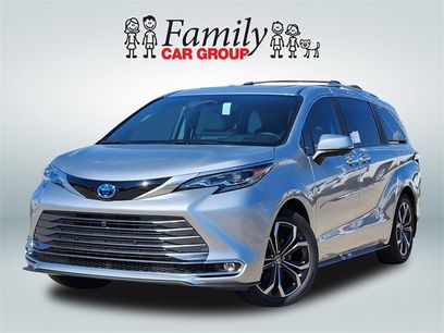 New 2025 Toyota Sienna Platinum