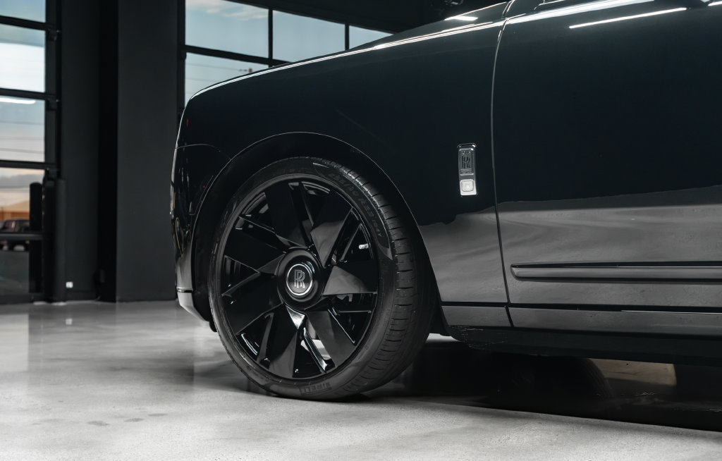 Used 2026 Rolls-Royce Cullinan AWD/4WD image 24