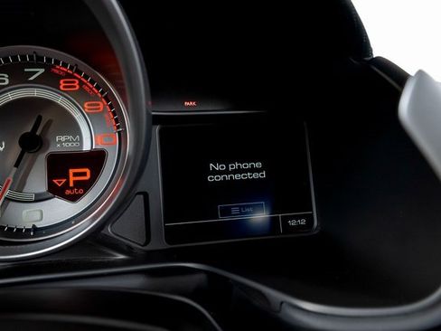 Used 2019 Ferrari Portofino image 35