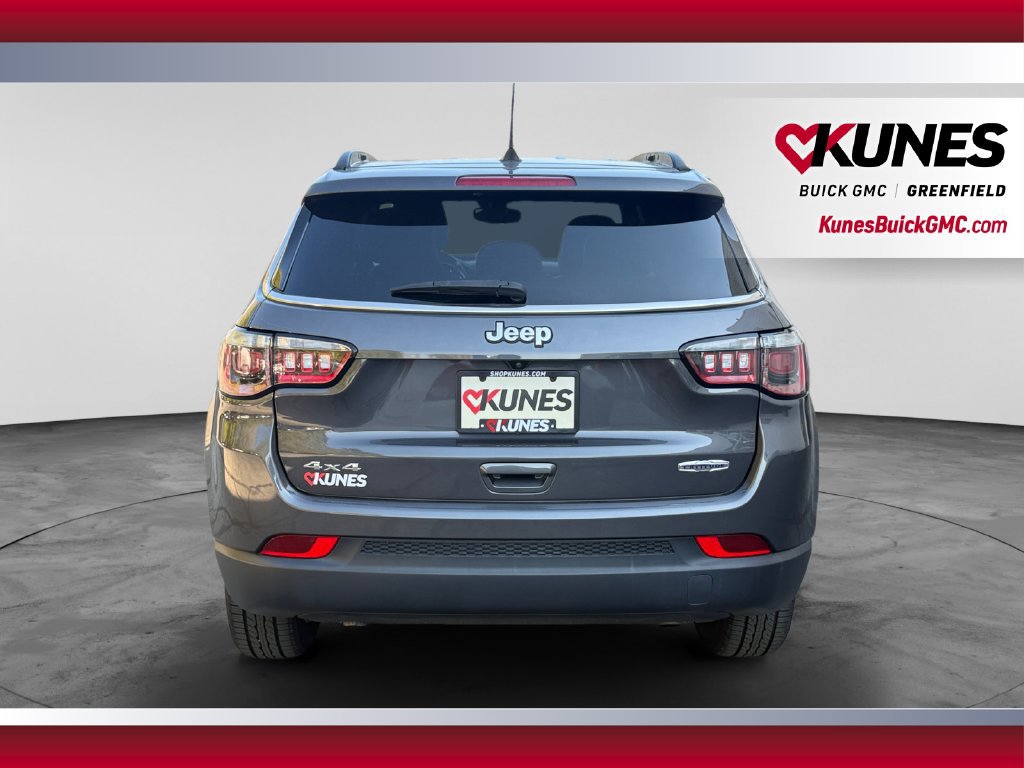 Used 2024 Jeep Compass Latitude AWD/4WD image 9