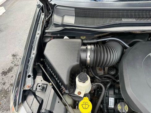 Used 2014 Dodge Grand Caravan SXT FWD image 50