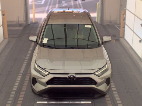 Used 2023 Toyota RAV4 LE AWD/4WD image 6