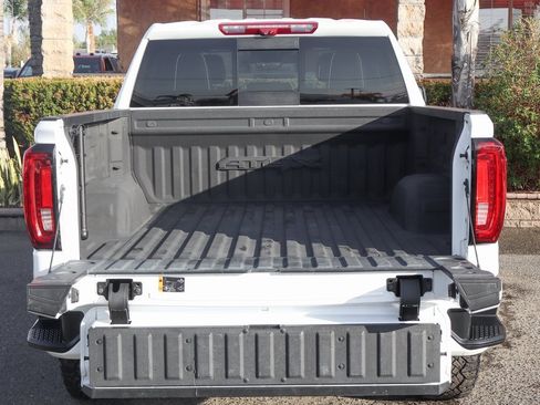 Used 2022 GMC Sierra 1500 AT4X image 10