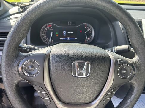 Used 2019 Honda Ridgeline Sport image 12