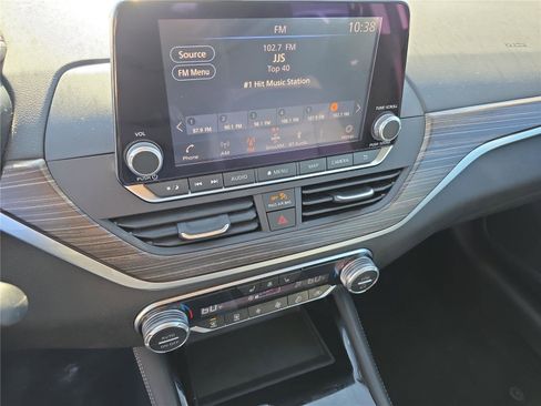 Used 2022 Nissan Altima 2.5 SL image 21