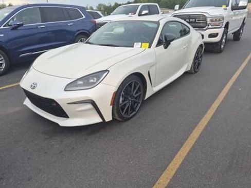 Used 2023 Toyota GR86 Premium image 3