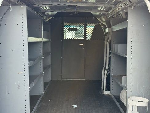 Used 2022 Chevrolet Express 2500 w/ Driver Convenience Package image 30