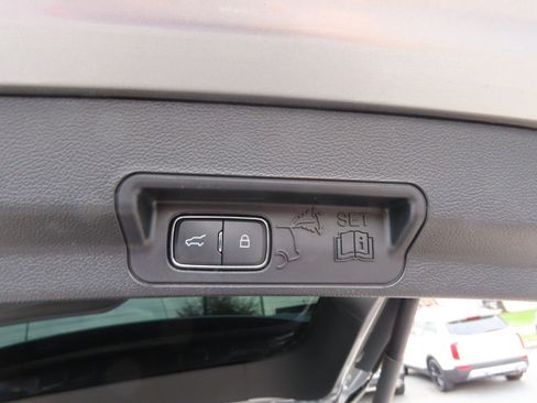 Used 2023 Ford Explorer XLT w/ Equipment Group 202A image 15