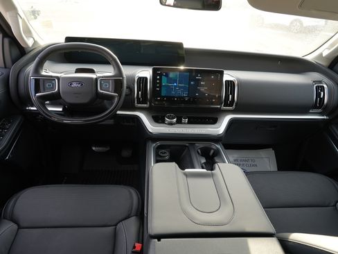 New 2025 Ford Expedition Platinum image 25