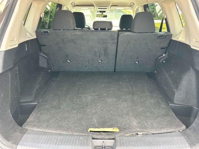 Certified 2025 Nissan Rogue SV AWD/4WD image 13