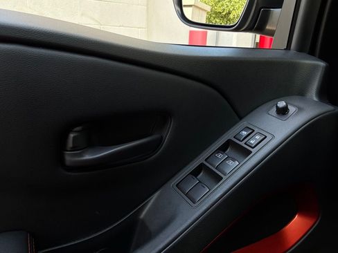 Used 2026 Nissan Frontier PRO-4X AWD/4WD image 22