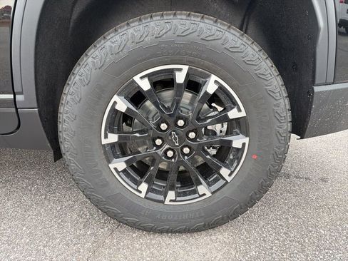 New 2026 Chevrolet Traverse Z71 w/ LPO, Floor Liner Package image 11