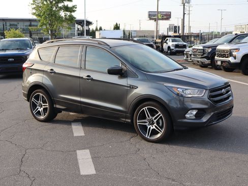 Used 2019 Ford Escape SEL FWD image 2
