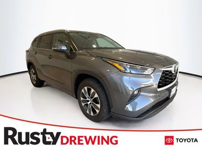 Used 2025 Toyota Highlander XLE