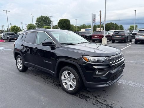 Used 2022 Jeep Compass Latitude AWD/4WD image 7