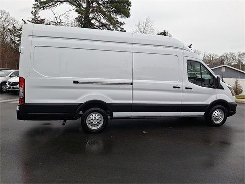 Used 2022 Ford Transit 250 148 High Roof Extended image 12