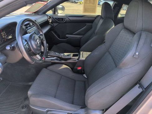 Used 2023 Toyota GR86 w/ ALL Weather Mat Package (TMS) RWD image 14