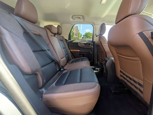 Used 2025 Ford Bronco Sport Outer Banks w/ Outer Banks Tech Package+ AWD/4WD image 29