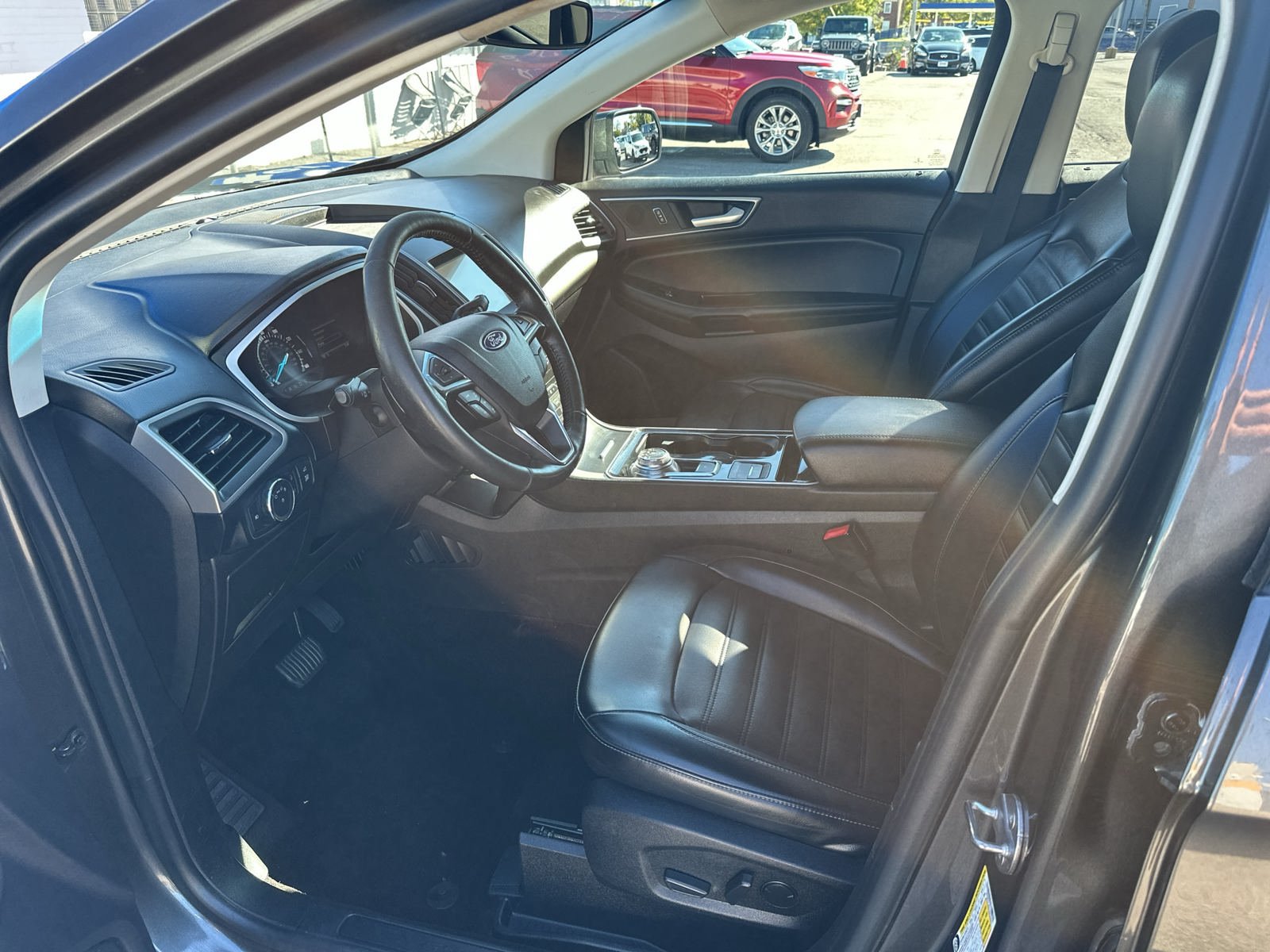 Used 2020 Ford Edge SEL w/ Convenience Package AWD/4WD image 5