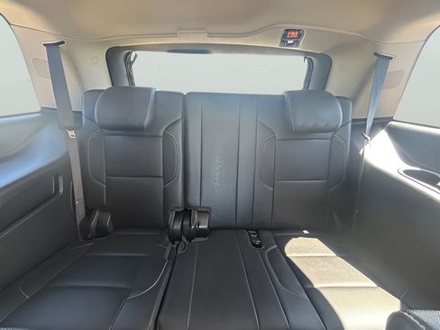Used 2019 Chevrolet Tahoe Premier w/ Max Trailering Package AWD/4WD image 14