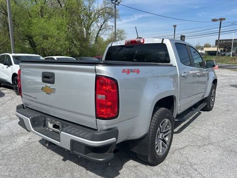 Used 2019 Chevrolet Colorado W/T w/ Custom Special Edition image 3