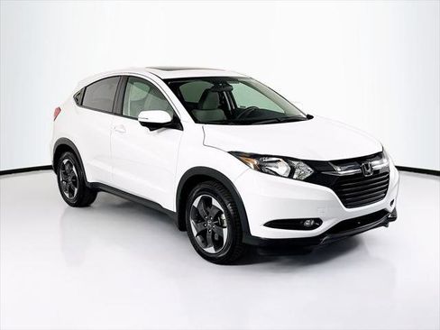 Used 2018 Honda HR-V EX image 3