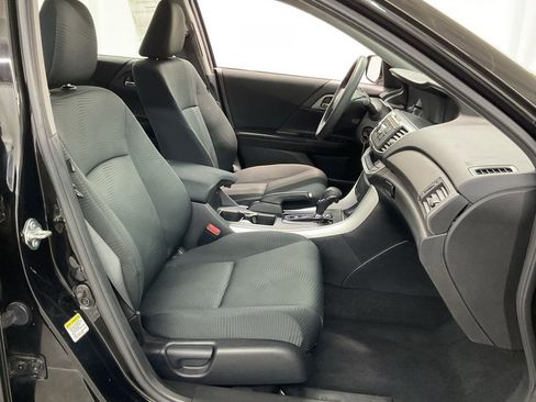 Used 2015 Honda Accord LX image 26