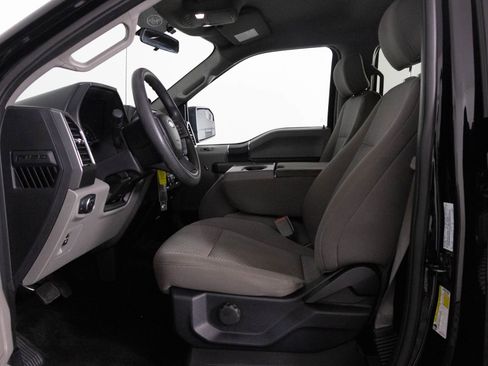 Used 2018 Ford F150 XLT image 16