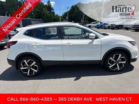 Certified 2022 Nissan Rogue Sport SL AWD/4WD image 8