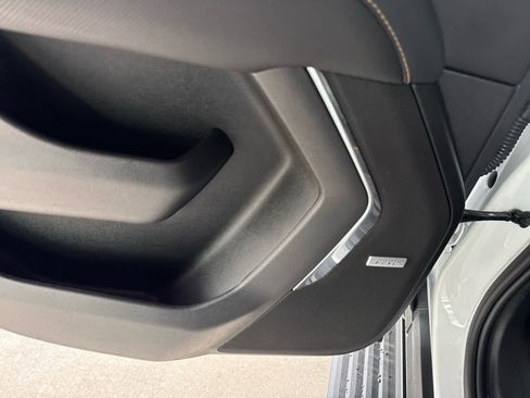 Certified 2023 GMC Yukon AT4 image 32