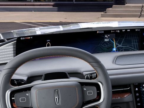 New 2027 Lincoln Navigator Black Label AWD/4WD image 13