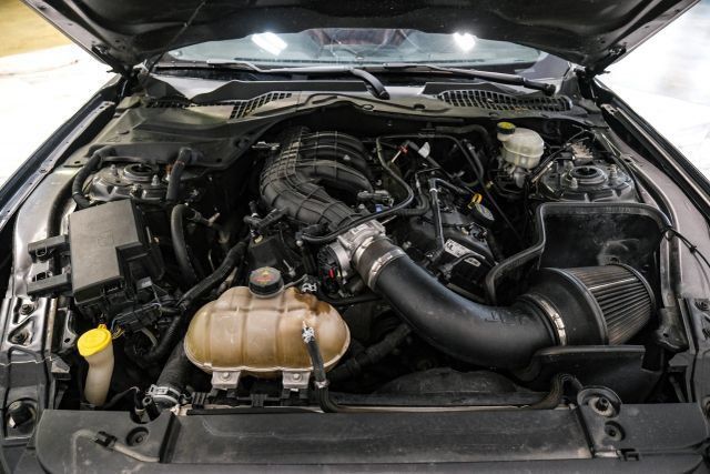 Used 2017 Ford Mustang Coupe RWD image 41