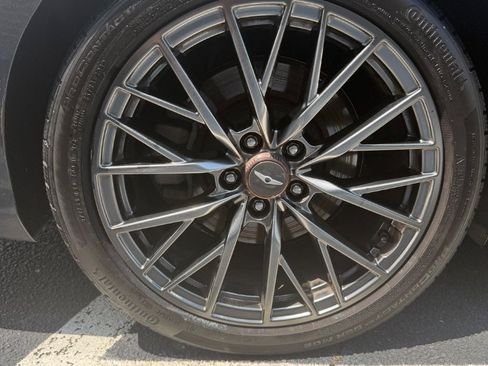Used 2019 Genesis G80 3.3T Sport RWD image 9