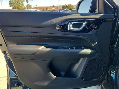 New 2026 Jeep Compass Latitude AWD/4WD image 17