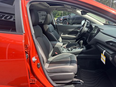 New 2025 Subaru Crosstrek 2.5i Limited w/ Popular Package #3A image 45