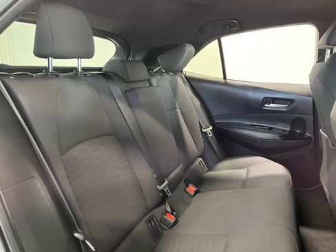 Used 2025 Toyota Corolla SE image 13