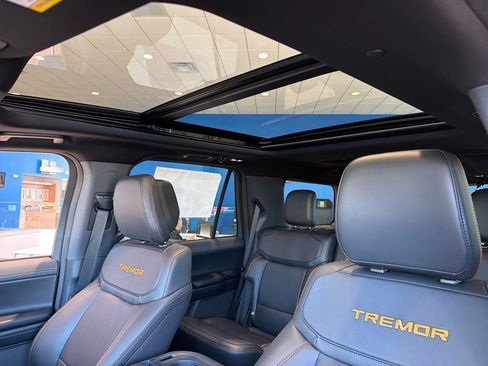 New 2026 Ford Expedition Tremor image 8