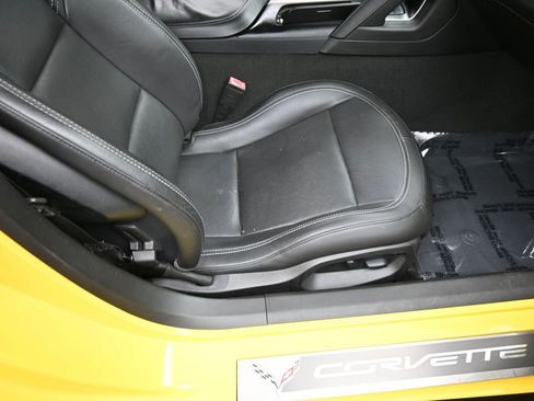 Used 2019 Chevrolet Corvette Grand Sport w/ Carbon Flash Badge Package image 30