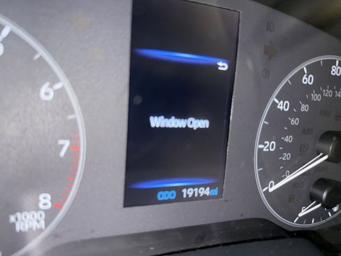 Used 2023 Toyota Corolla LE FWD image 5
