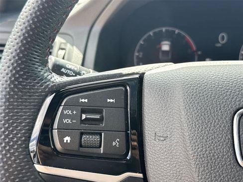 Used 2025 Honda Ridgeline Black Edition image 19