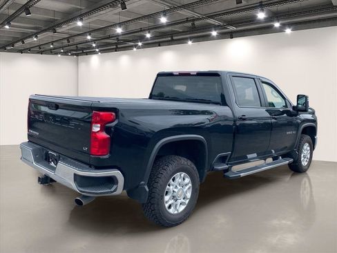 Used 2024 Chevrolet Silverado 2500 LT AWD/4WD image 7