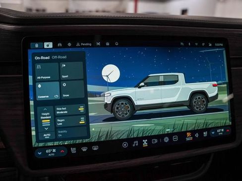 Used 2022 Rivian R1T Launch Edition AWD/4WD image 9
