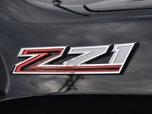 Certified 2022 Chevrolet Silverado 1500 LT AWD/4WD image 12