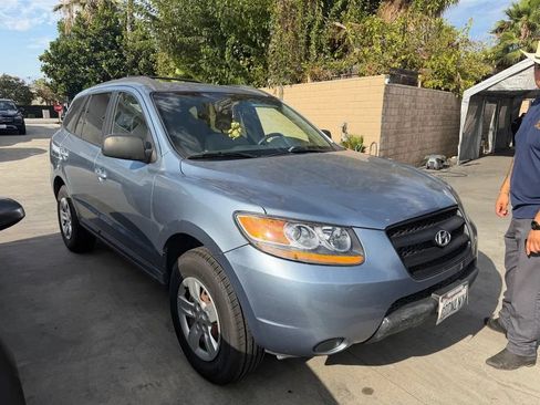 Used 2009 Hyundai Santa Fe GLS FWD image 3