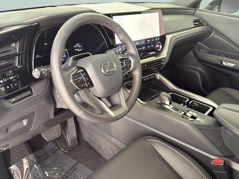 Used 2026 Lexus TX 350 AWD w/ Technology Package image 18