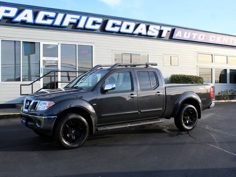 Used 2012 Nissan Frontier PRO-4X image 1