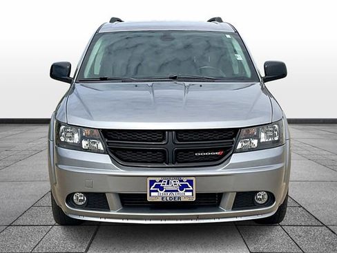 Used 2018 Dodge Journey SXT w/ Connectivity Group image 3