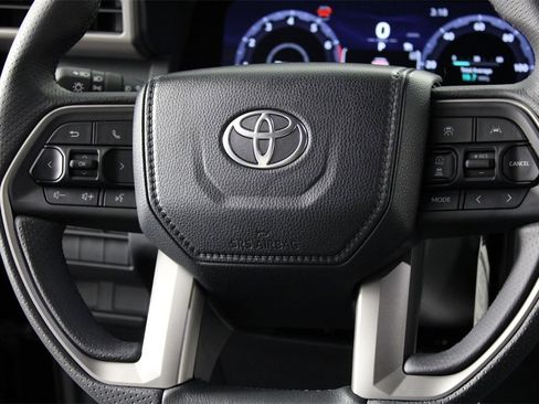 Used 2025 Toyota 4Runner TRD Off-Road image 27